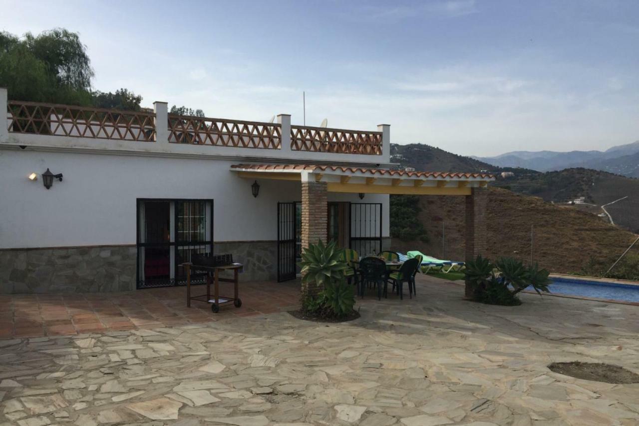 Nerja Paradise Rentals - Villa Los Girasoles מראה חיצוני תמונה