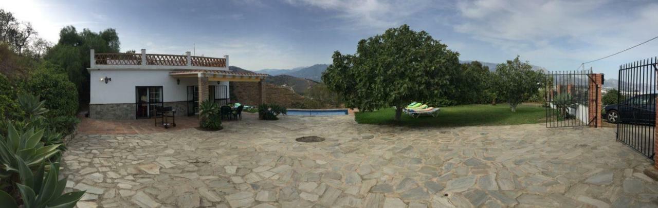 Nerja Paradise Rentals - Villa Los Girasoles מראה חיצוני תמונה