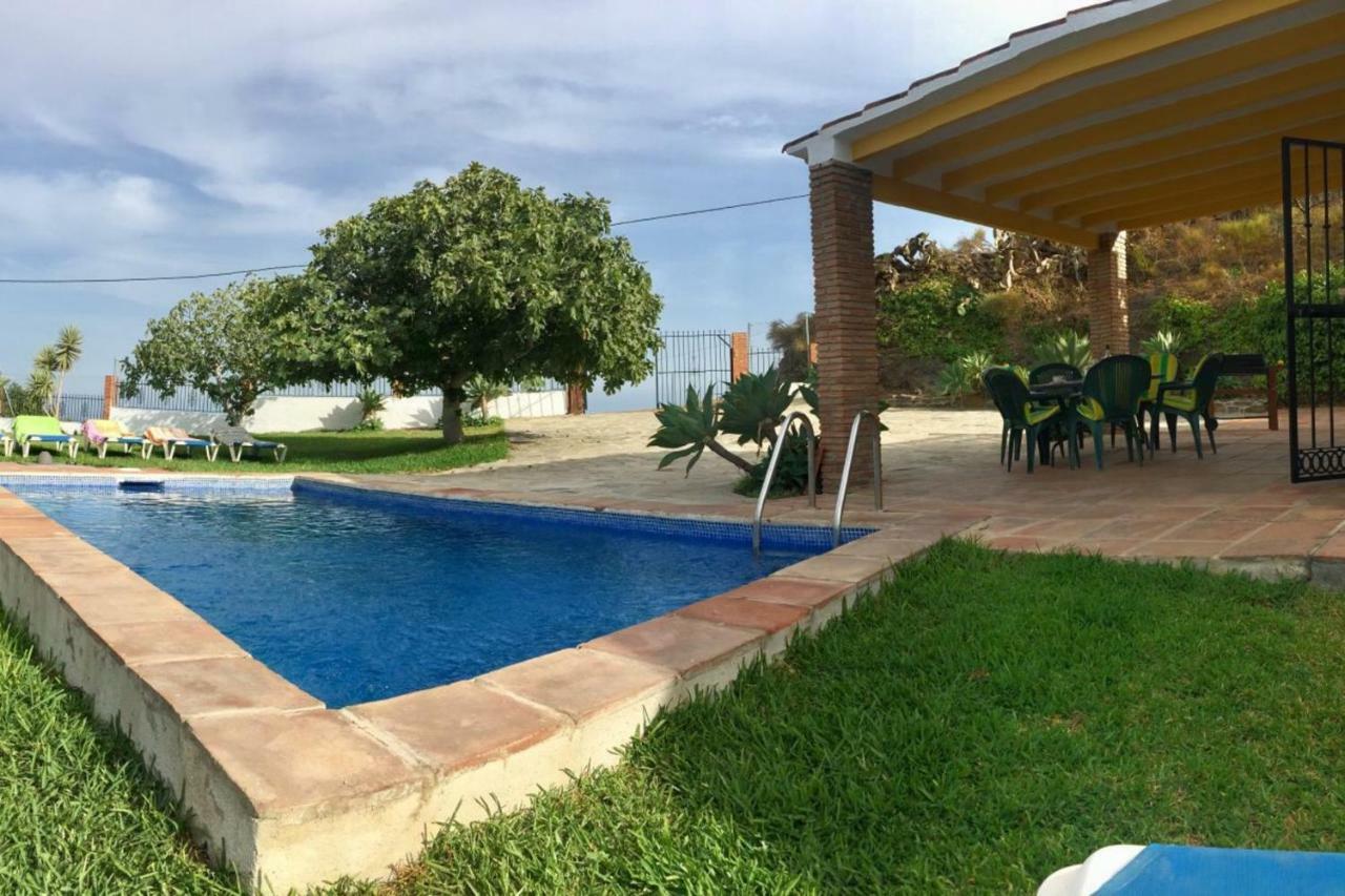 Nerja Paradise Rentals - Villa Los Girasoles מראה חיצוני תמונה
