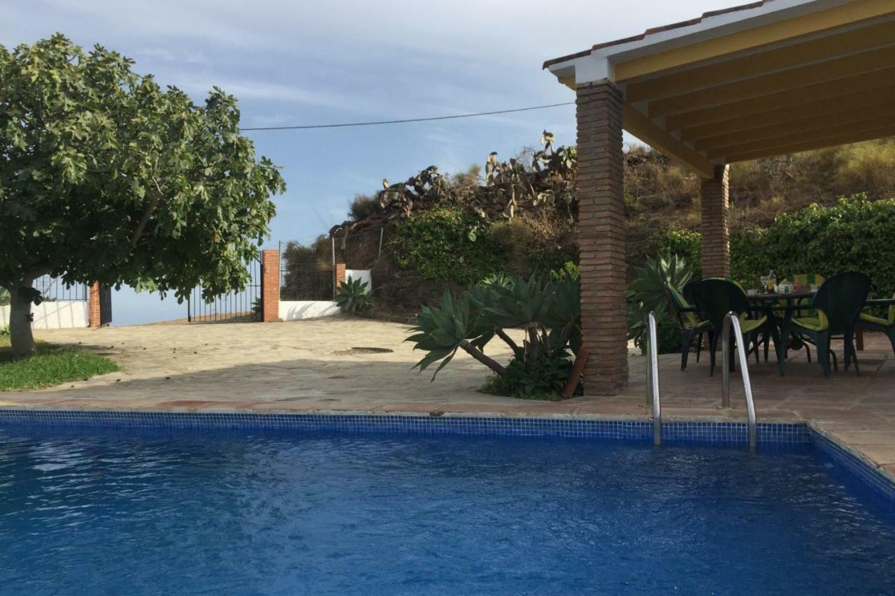 Nerja Paradise Rentals - Villa Los Girasoles מראה חיצוני תמונה