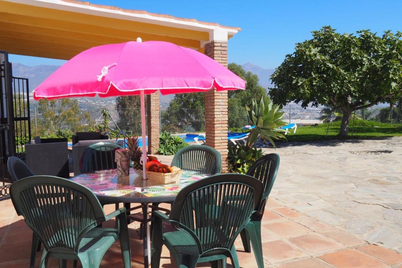Nerja Paradise Rentals - Villa Los Girasoles מראה חיצוני תמונה