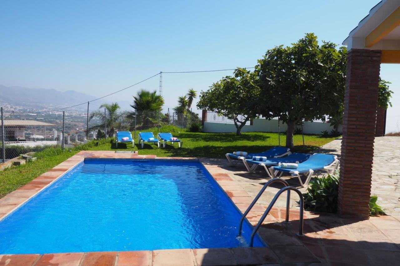 Nerja Paradise Rentals - Villa Los Girasoles מראה חיצוני תמונה