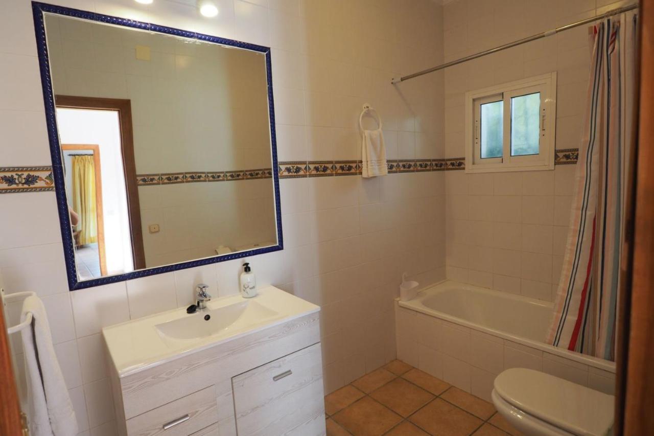 Nerja Paradise Rentals - Villa Los Girasoles מראה חיצוני תמונה