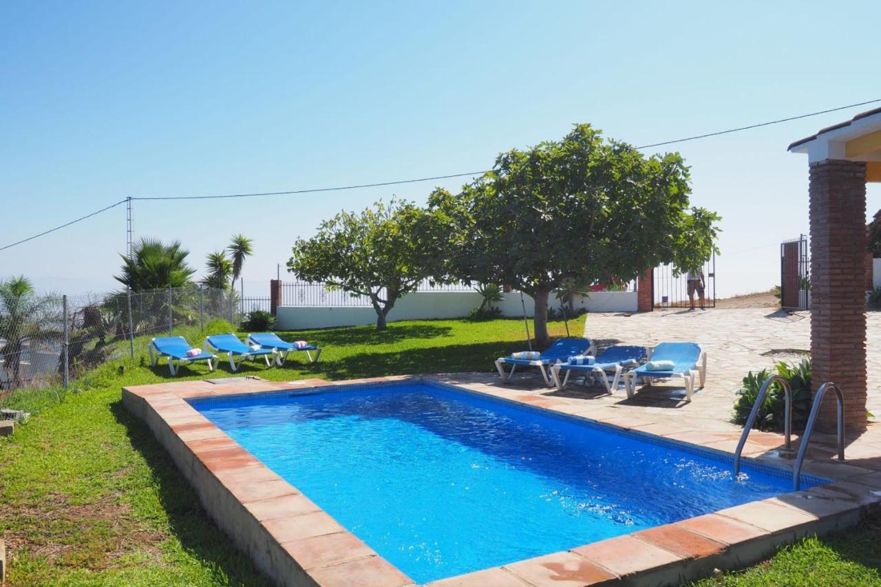Nerja Paradise Rentals - Villa Los Girasoles מראה חיצוני תמונה