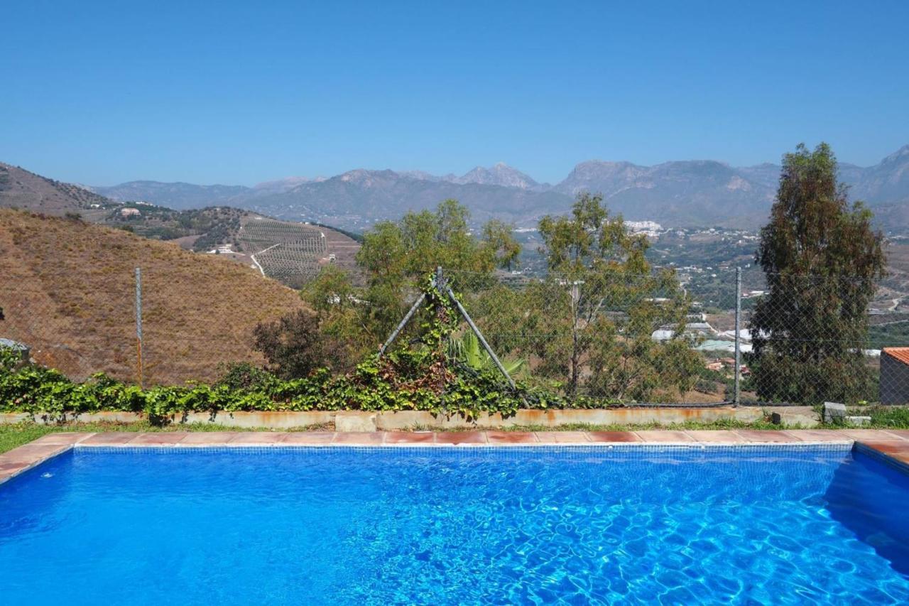 Nerja Paradise Rentals - Villa Los Girasoles מראה חיצוני תמונה