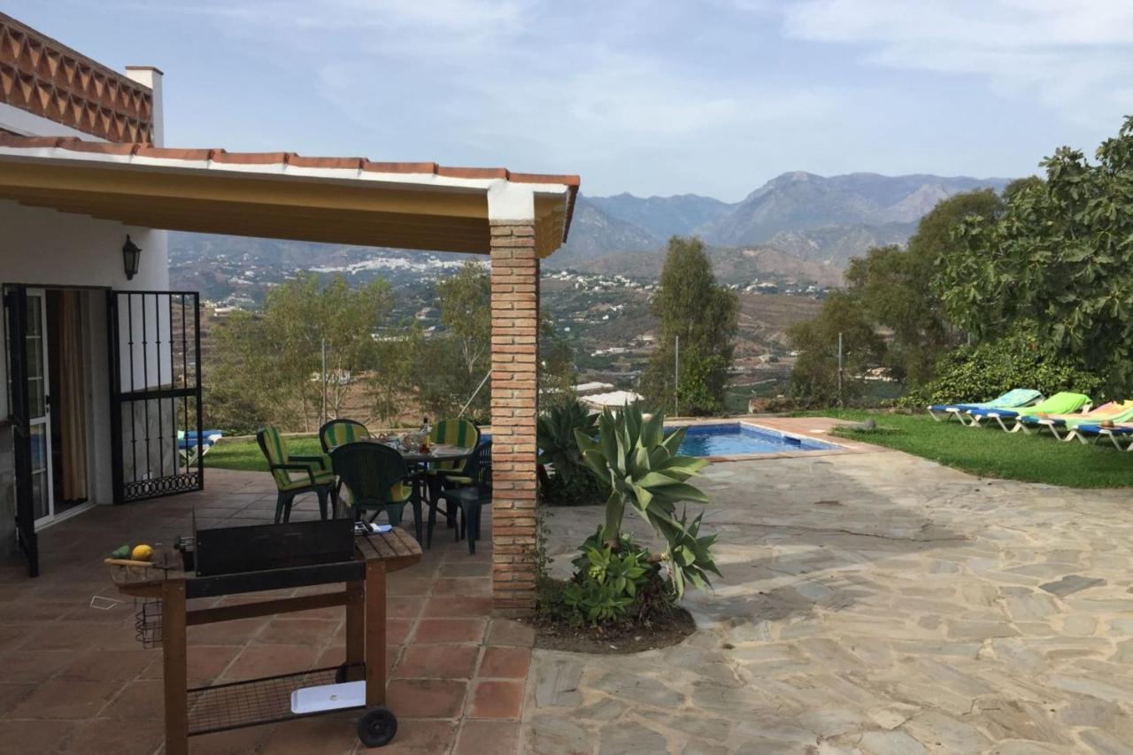 Nerja Paradise Rentals - Villa Los Girasoles מראה חיצוני תמונה